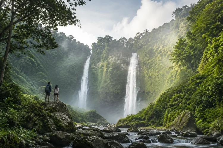 Curug Kembar Batulayang: Air Terjun Cantik di Kawasan Puncak